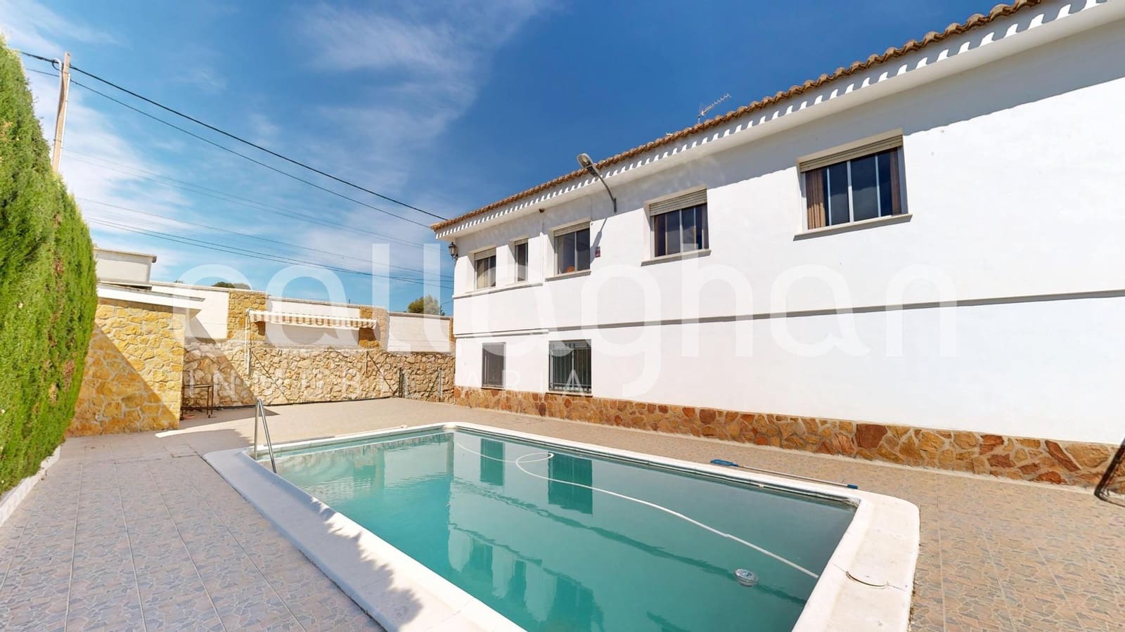 8 soveværelse Villa til salg i Chiva med swimmingpool garage - € 495.000 (Ref: 9726829)