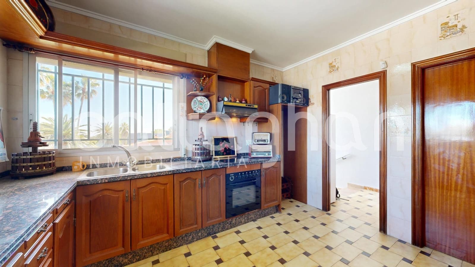 8 soveværelse Villa til salg i Chiva med swimmingpool garage - € 495.000 (Ref: 9726829)