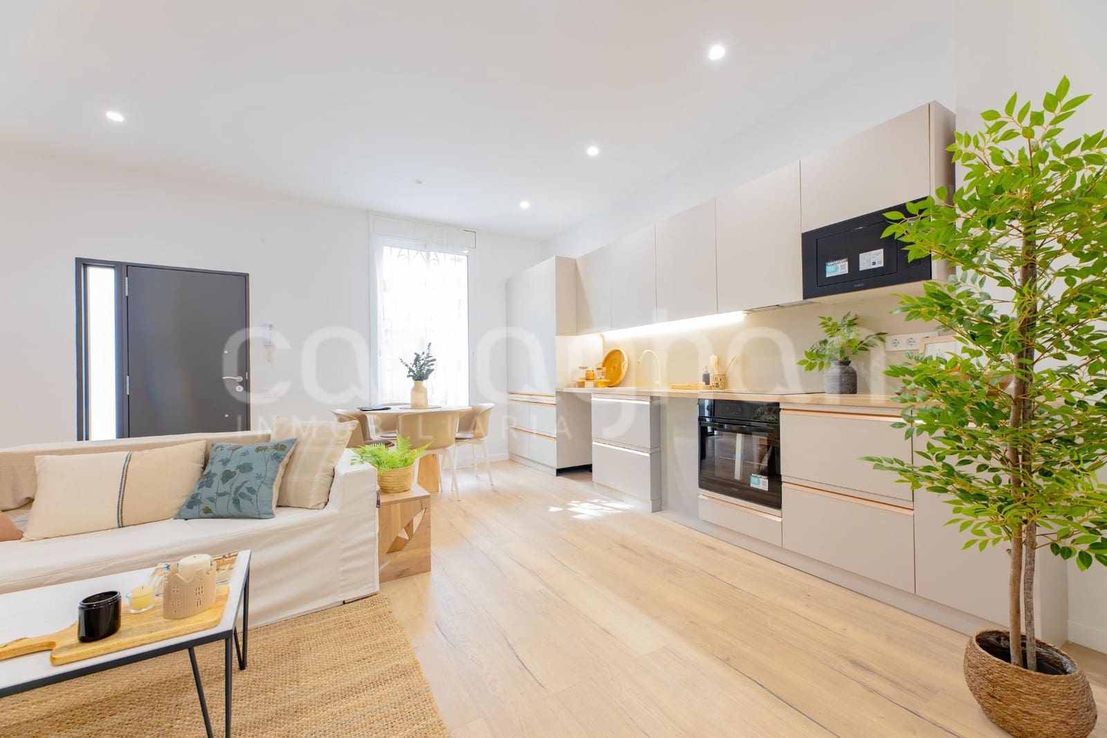 Apartamento de 2 habitaciones en València ciudad en venta - 410.000 € (Ref: 9726831)