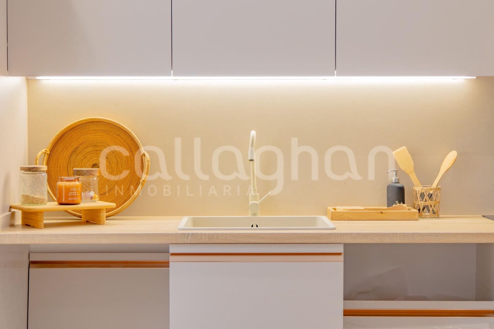 Apartamento de 2 habitaciones en València ciudad en venta - 410.000 € (Ref: 9726831)