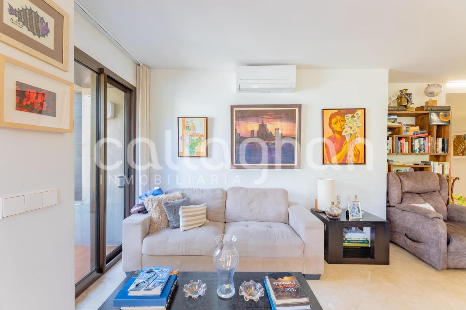 4 bedroom Flat for rent in Valencia city with garage - € 3,500 (Ref: 9735766)