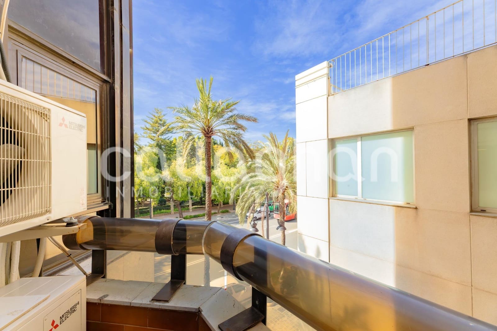 4 bedroom Flat for rent in Valencia city with garage - € 3,500 (Ref: 9735766)