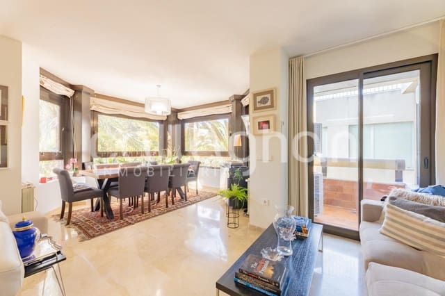 4 Zimmer Wohnung zu vermieten in València Stadt mit Garage - 3.500 € (Ref: 9735766)