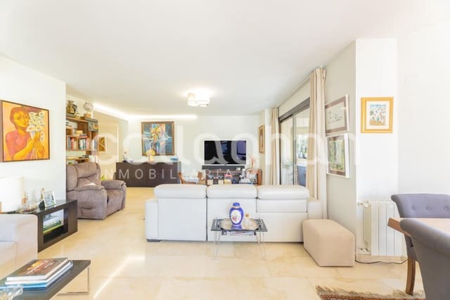 4 Zimmer Wohnung zu vermieten in València Stadt mit Garage - 3.500 € (Ref: 9735766)