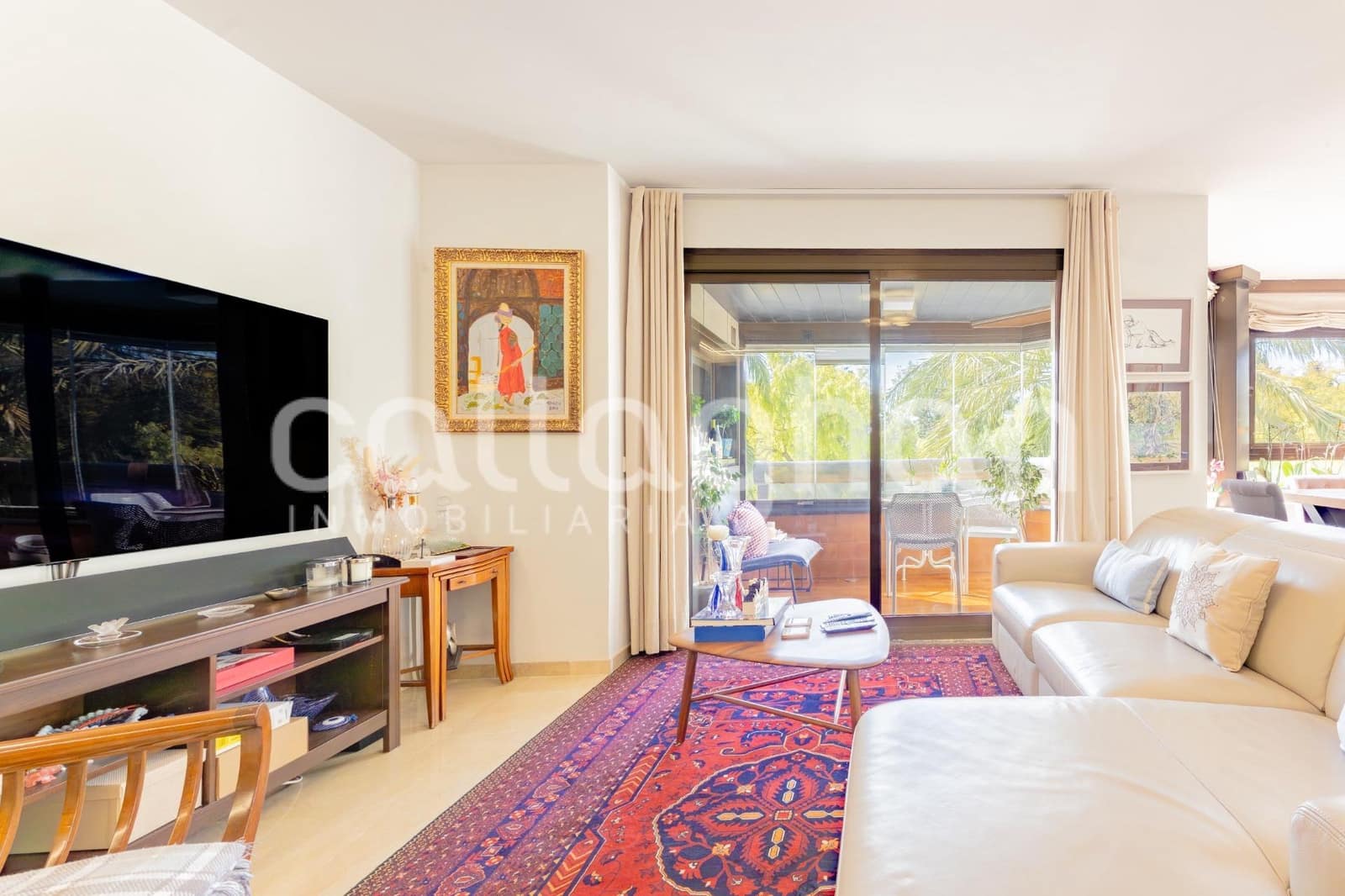 4 bedroom Flat for rent in Valencia city with garage - € 3,500 (Ref: 9735766)