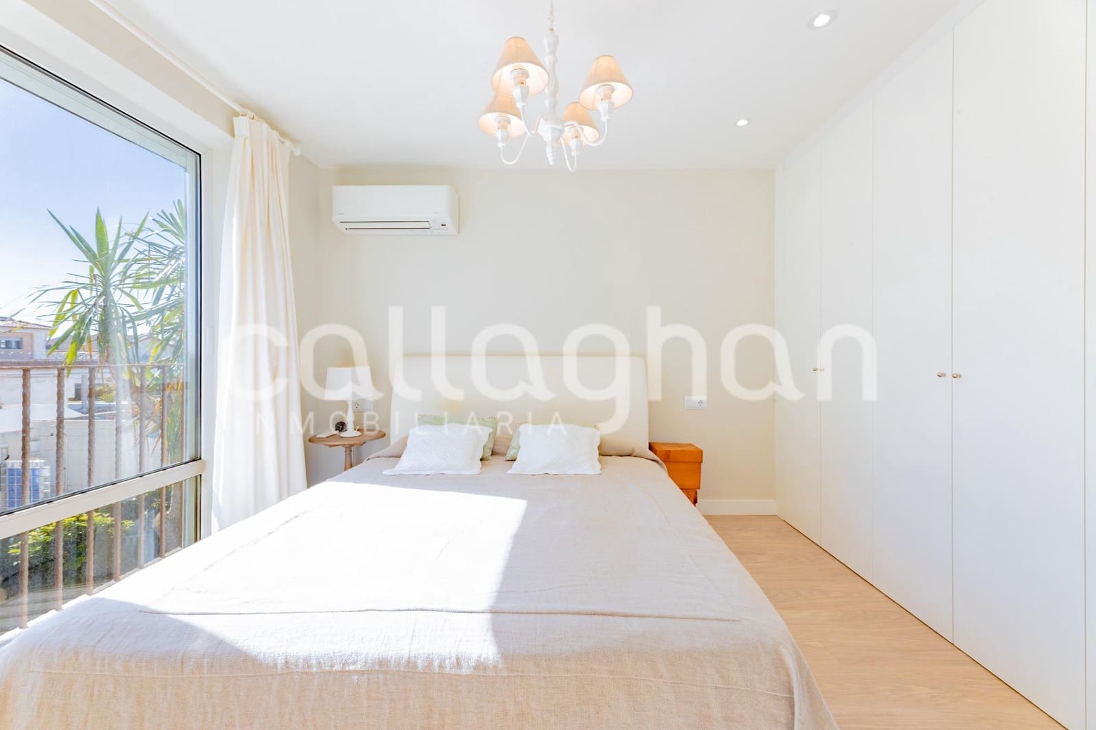 4 Zimmer Villa zu verkaufen in Almarda mit Pool Garage - 840.000 € (Ref: 9739007)