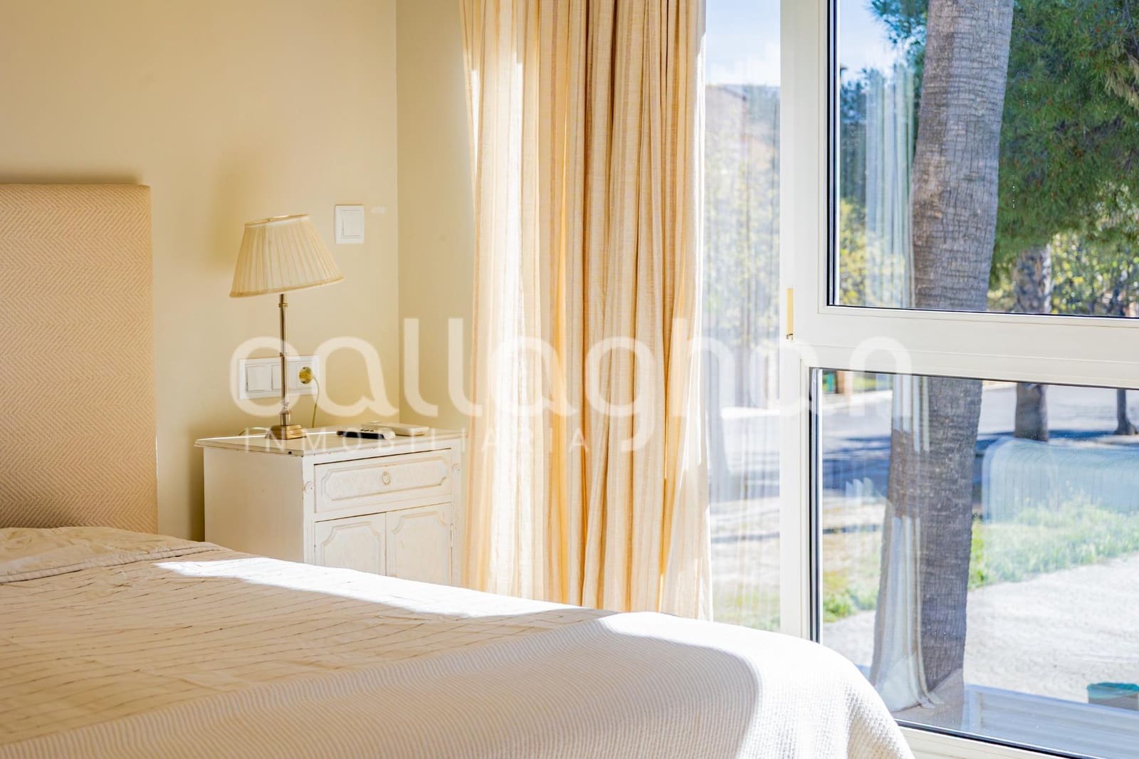 4 Zimmer Villa zu verkaufen in Almarda mit Pool Garage - 840.000 € (Ref: 9739007)