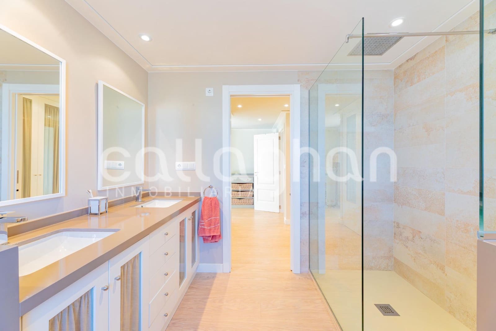 4 Zimmer Villa zu verkaufen in Almarda mit Pool Garage - 840.000 € (Ref: 9739007)