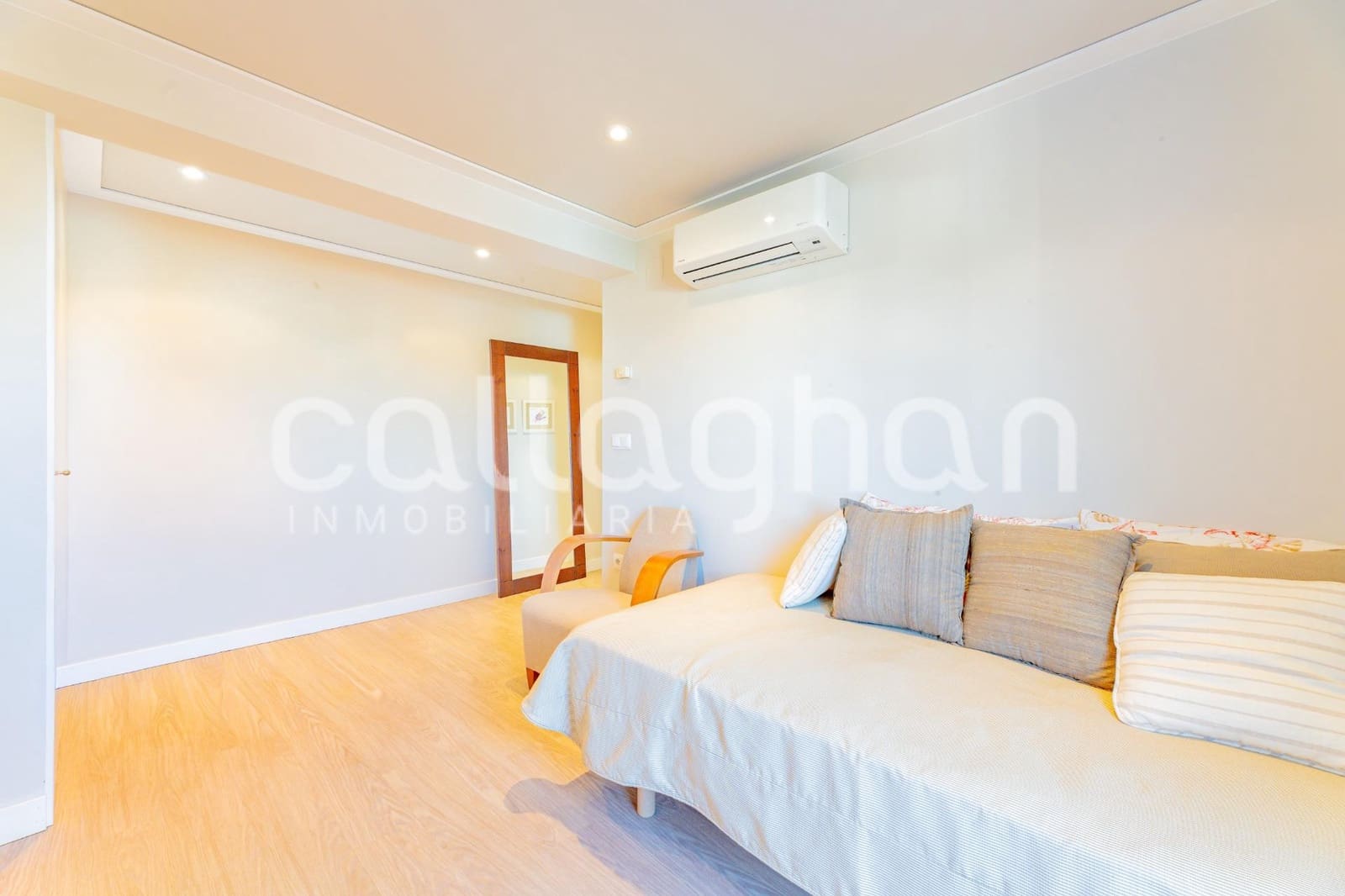 4 Zimmer Villa zu verkaufen in Almarda mit Pool Garage - 840.000 € (Ref: 9739007)