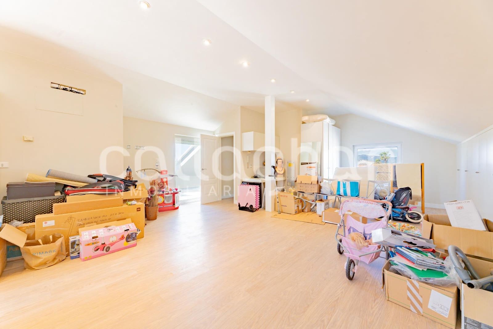 4 Zimmer Villa zu verkaufen in Almarda mit Pool Garage - 840.000 € (Ref: 9739007)