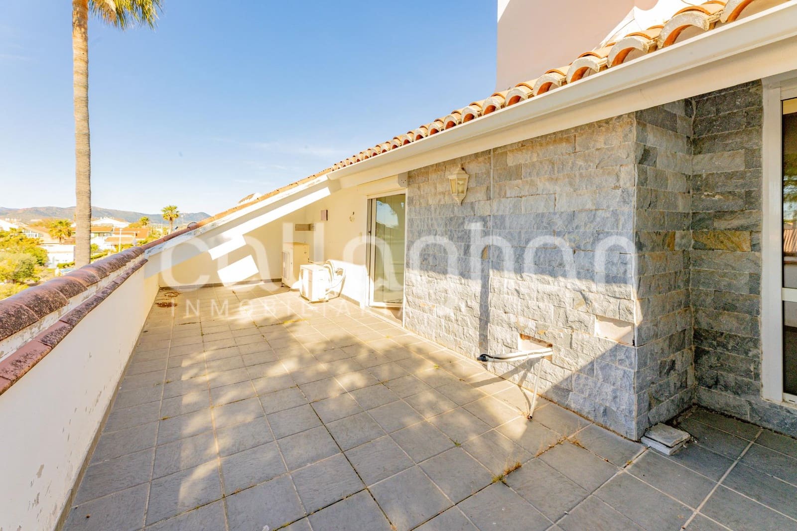 4 Zimmer Villa zu verkaufen in Almarda mit Pool Garage - 840.000 € (Ref: 9739007)