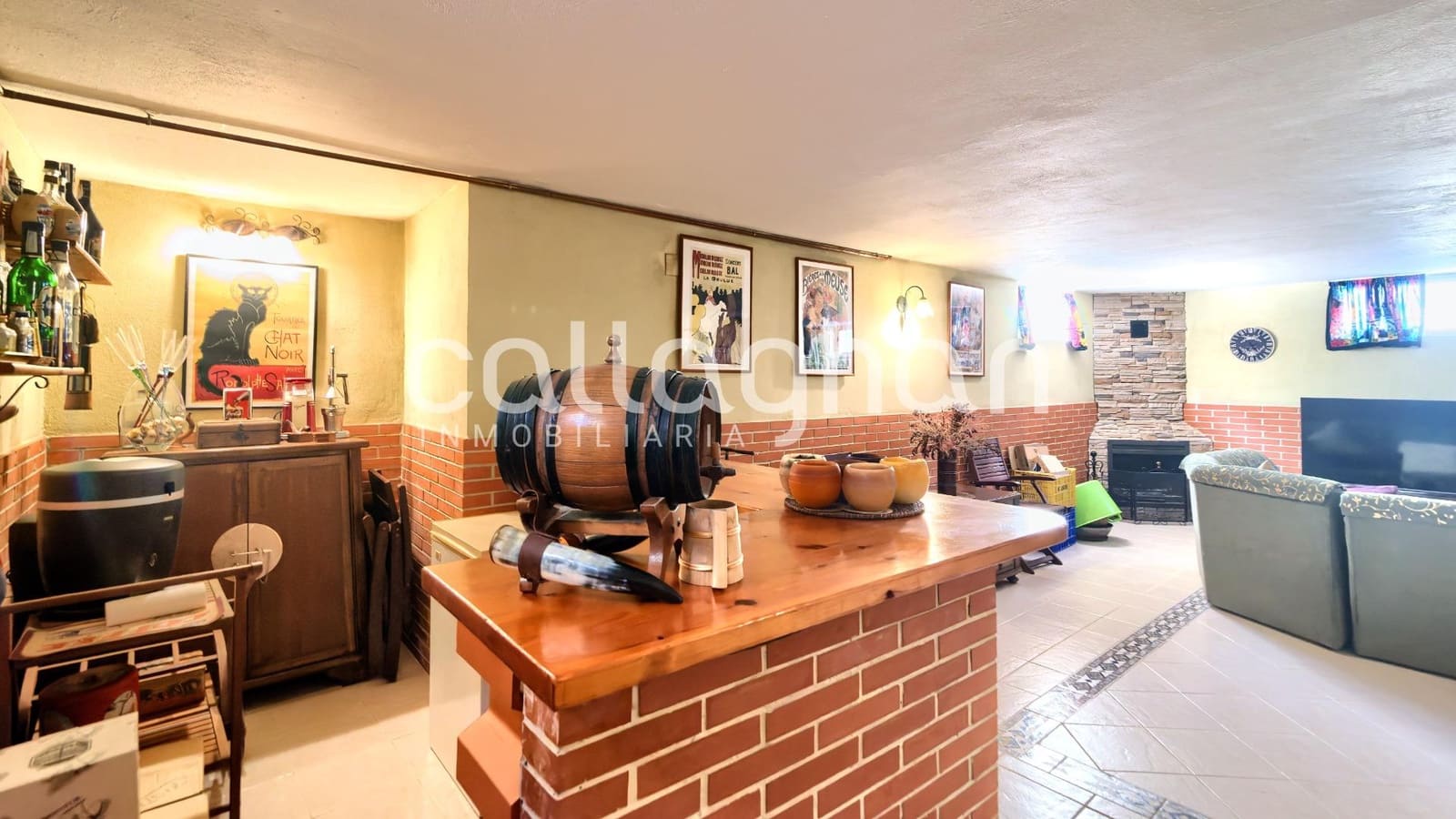 5 bedroom Villa for sale in La Canada with pool garage - € 550,000 (Ref: 9741881)