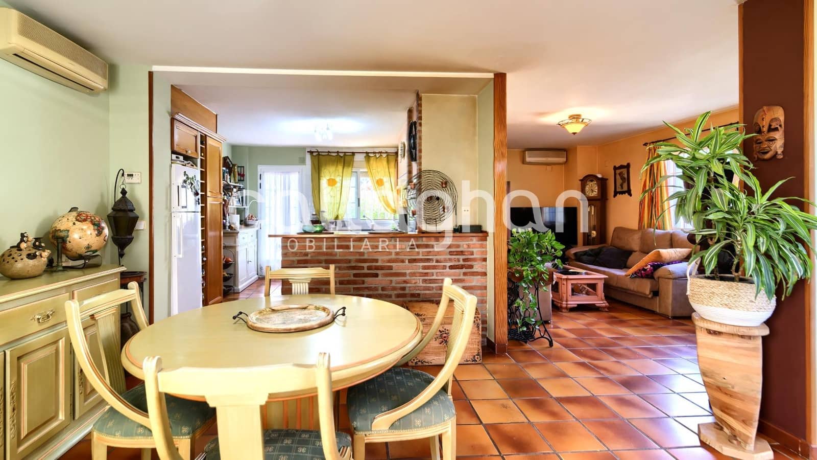 5 bedroom Villa for sale in La Canada with pool garage - € 550,000 (Ref: 9741881)