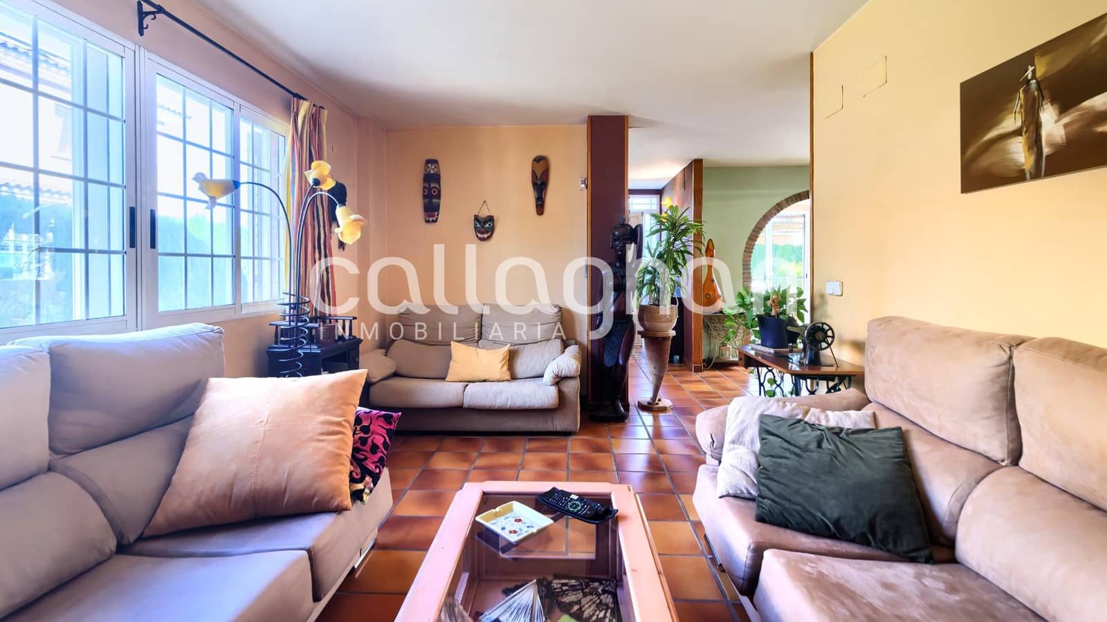 5 bedroom Villa for sale in La Canada with pool garage - € 550,000 (Ref: 9741881)