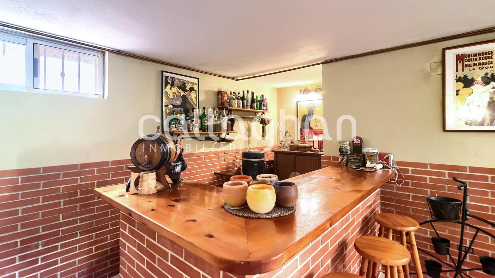 5 bedroom Villa for sale in La Canada with pool garage - € 550,000 (Ref: 9741881)