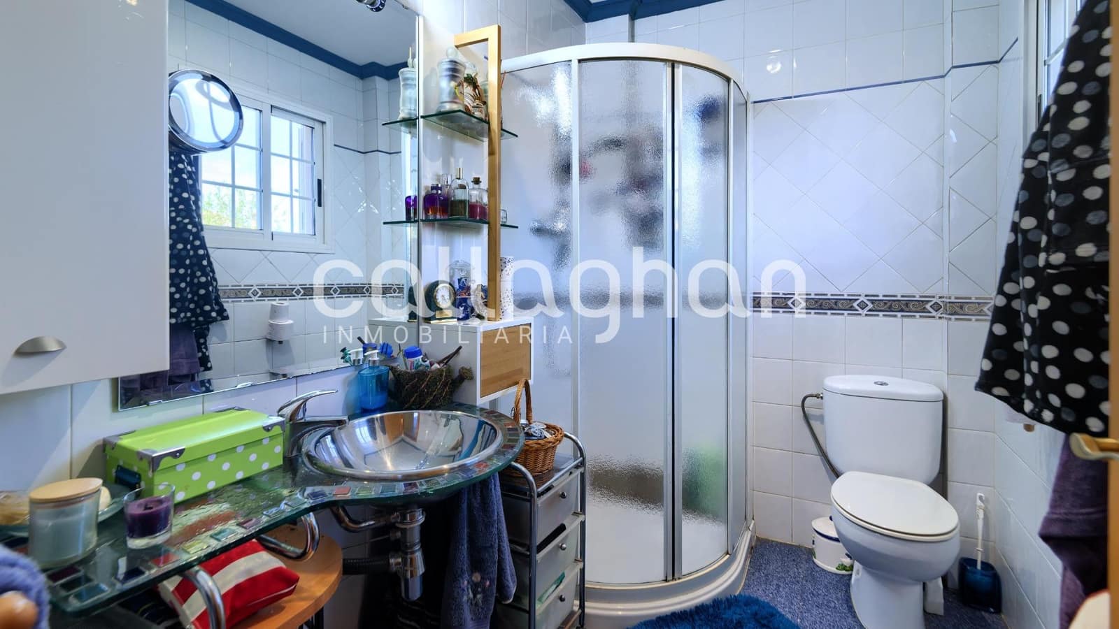 5 bedroom Villa for sale in La Canada with pool garage - € 550,000 (Ref: 9741881)