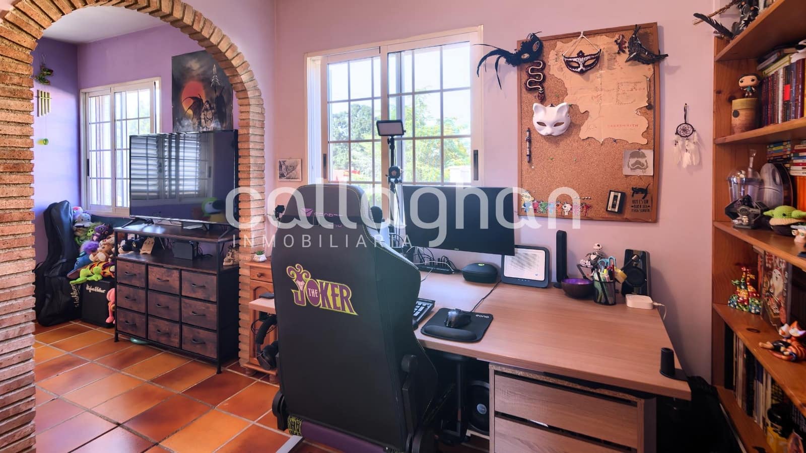 5 bedroom Villa for sale in La Canada with pool garage - € 550,000 (Ref: 9741881)