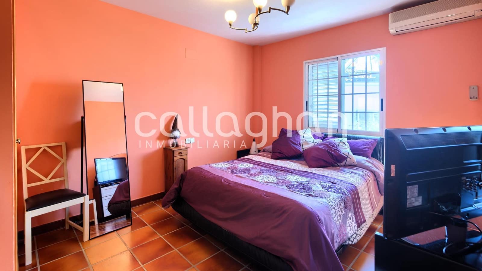 5 bedroom Villa for sale in La Canada with pool garage - € 550,000 (Ref: 9741881)