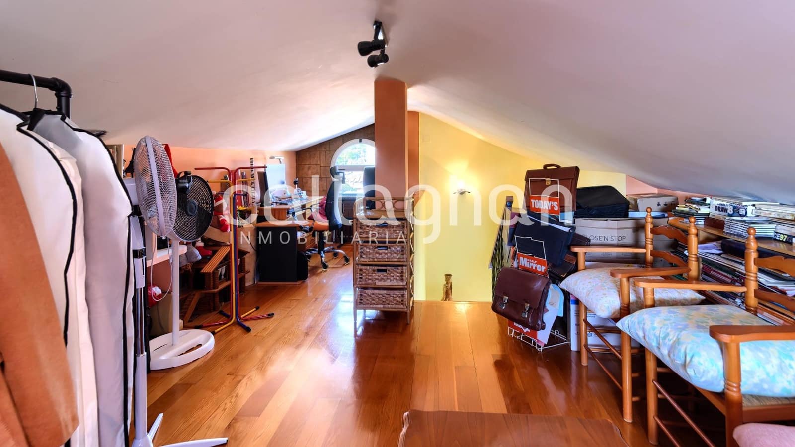 5 bedroom Villa for sale in La Canada with pool garage - € 550,000 (Ref: 9741881)