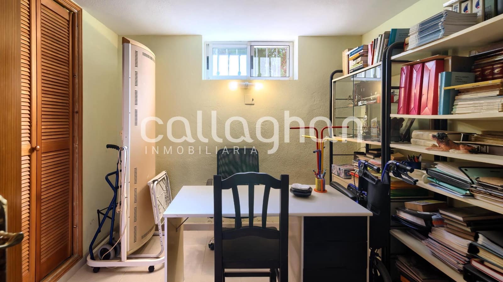 5 bedroom Villa for sale in La Canada with pool garage - € 550,000 (Ref: 9741881)