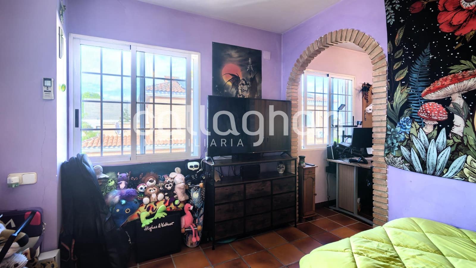 5 bedroom Villa for sale in La Canada with pool garage - € 550,000 (Ref: 9741881)