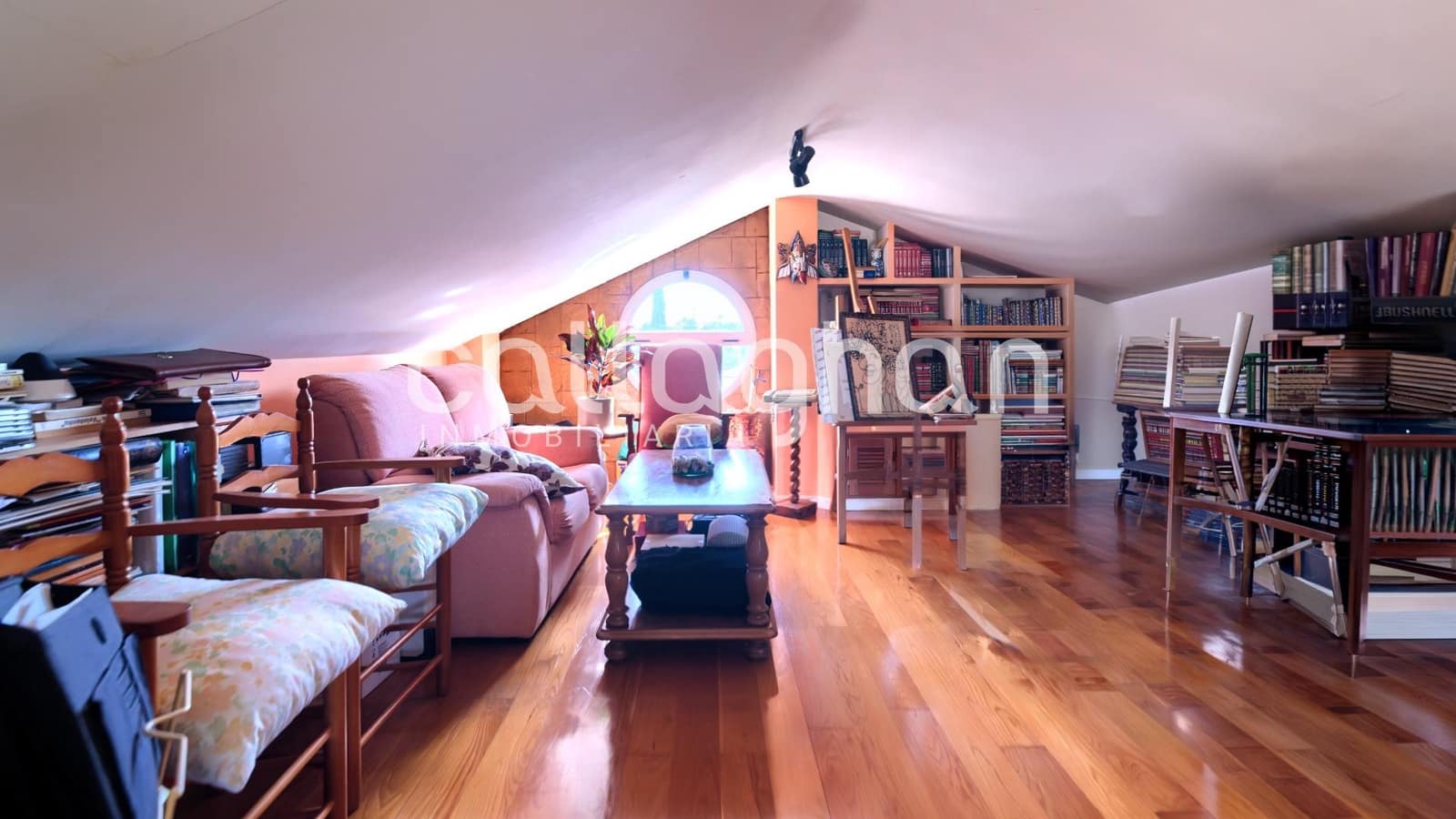 5 bedroom Villa for sale in La Canada with pool garage - € 550,000 (Ref: 9741881)