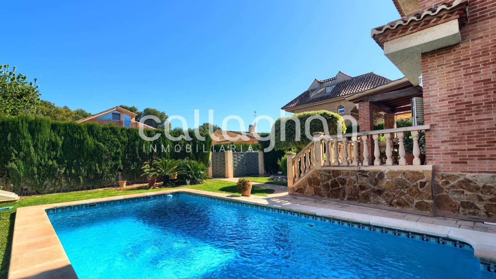 5 bedroom Villa for sale in La Canada with pool garage - € 550,000 (Ref: 9741881)