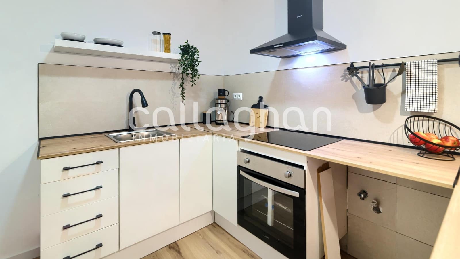 1 bedroom Commercial for sale in Torrent - € 92,000 (Ref: 9745318)