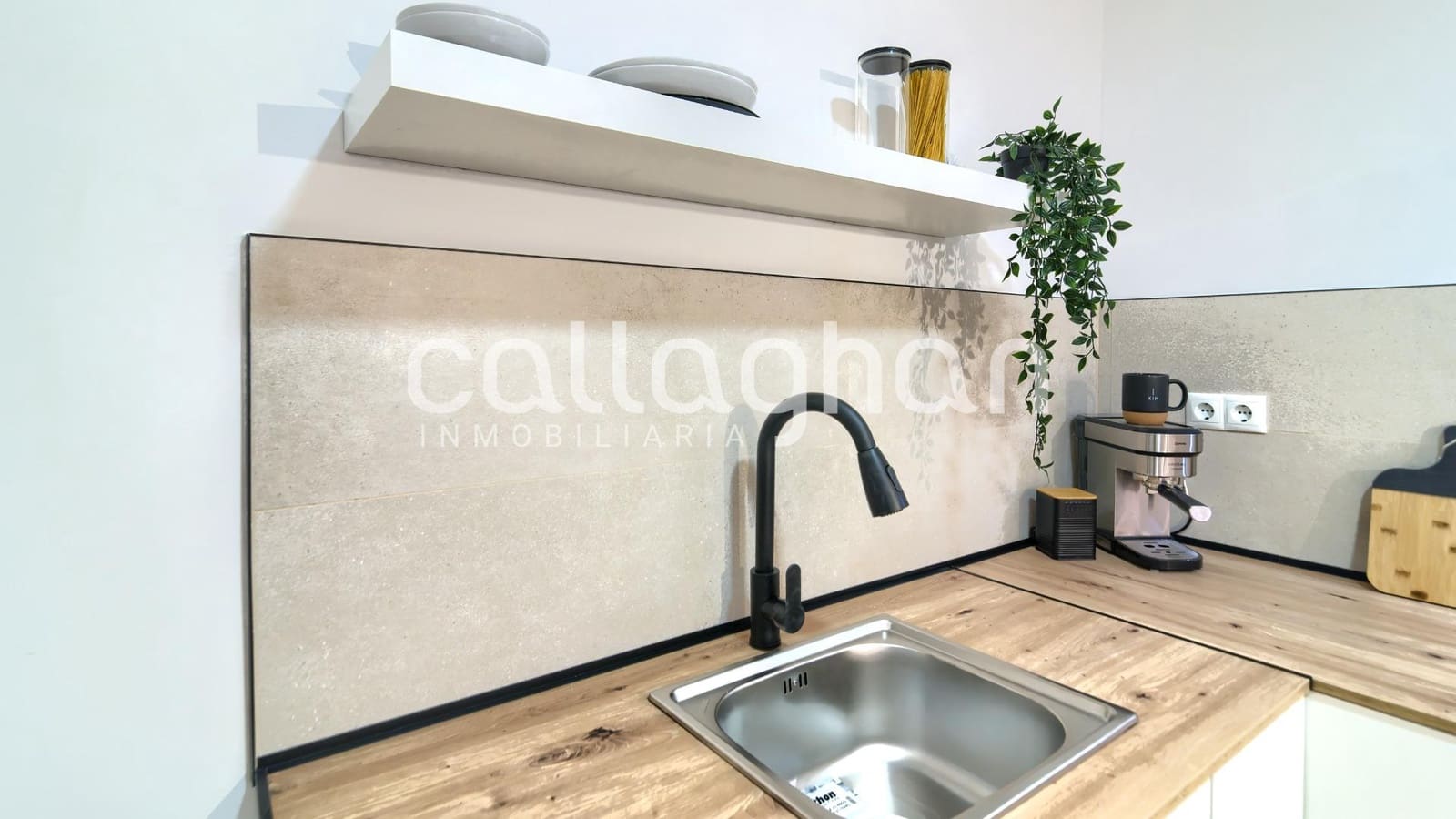 1 bedroom Commercial for sale in Torrent - € 92,000 (Ref: 9745318)