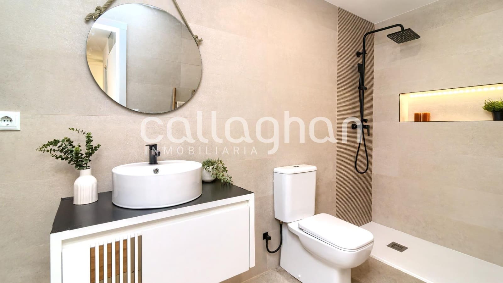 1 bedroom Commercial for sale in Torrent - € 92,000 (Ref: 9745318)