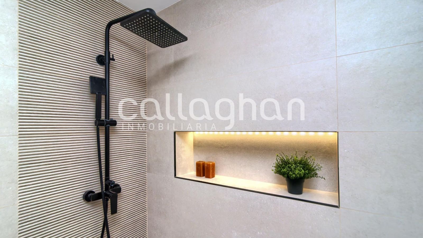 1 bedroom Commercial for sale in Torrent - € 92,000 (Ref: 9745318)