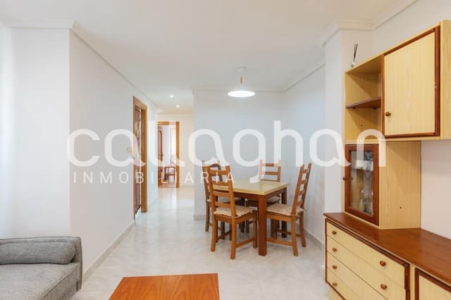 3 soveværelse Lejlighed til leje i Cabanyal-Canyamelar, Valencia by - € 1.050 (Ref: 9752260)