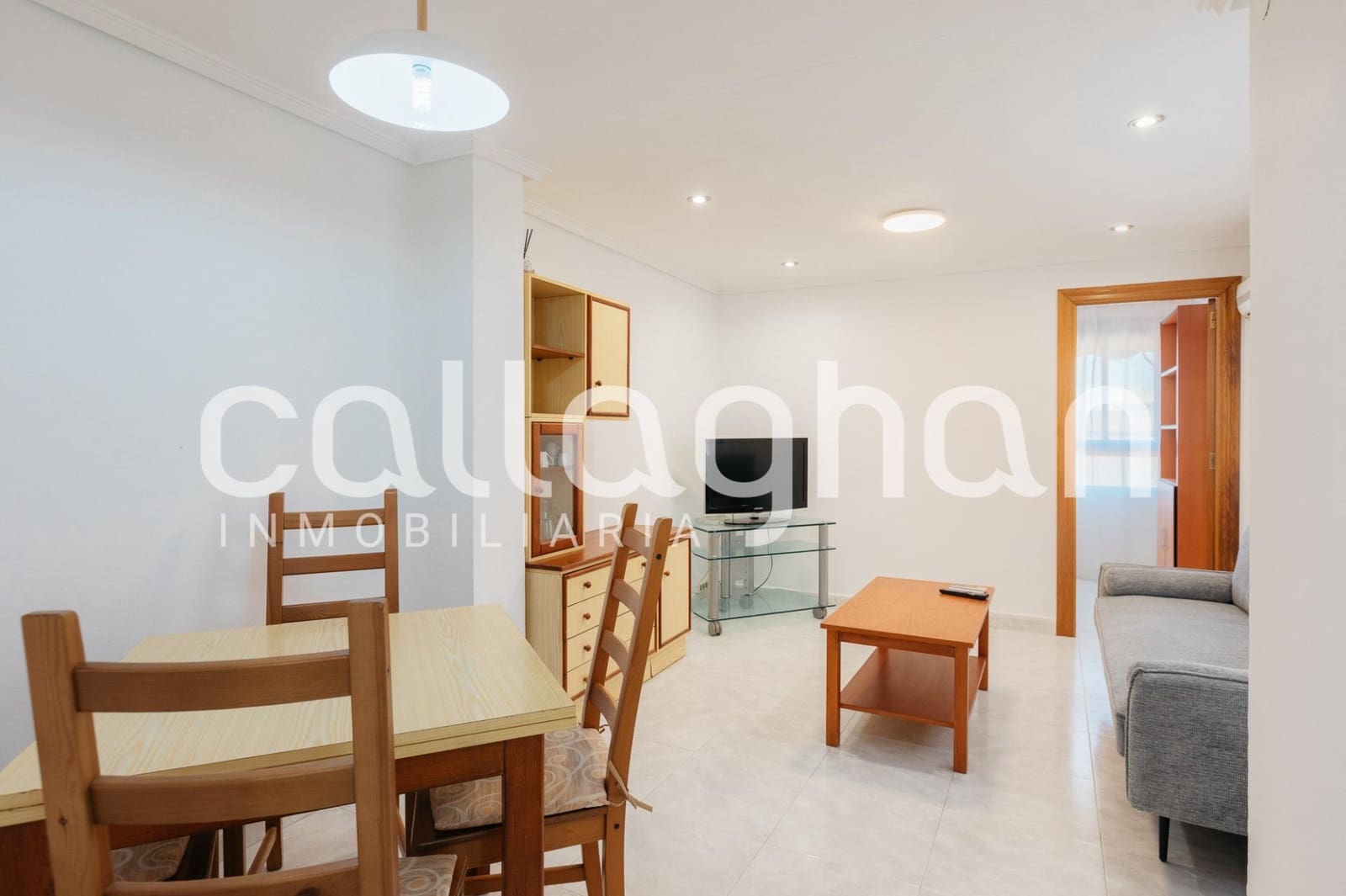 3 soveværelse Lejlighed til leje i Valencia by - € 1.050 (Ref: 9752260)