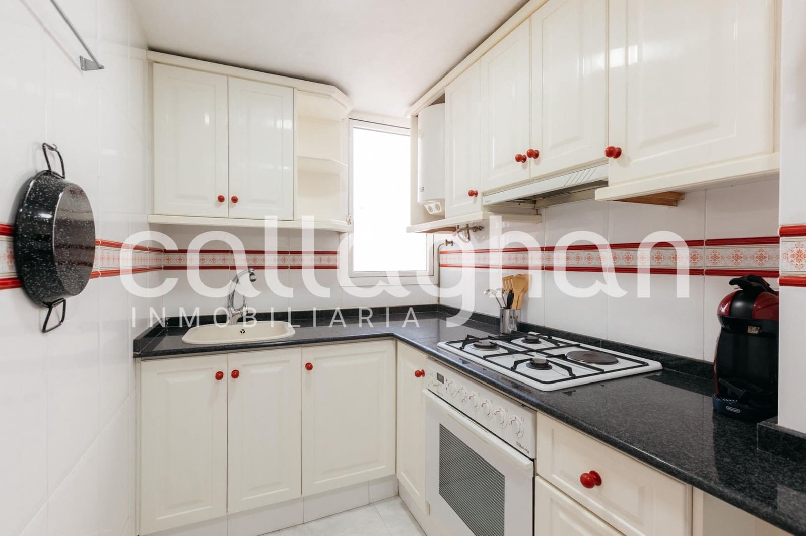 3 soveværelse Lejlighed til leje i Valencia by - € 1.050 (Ref: 9752260)