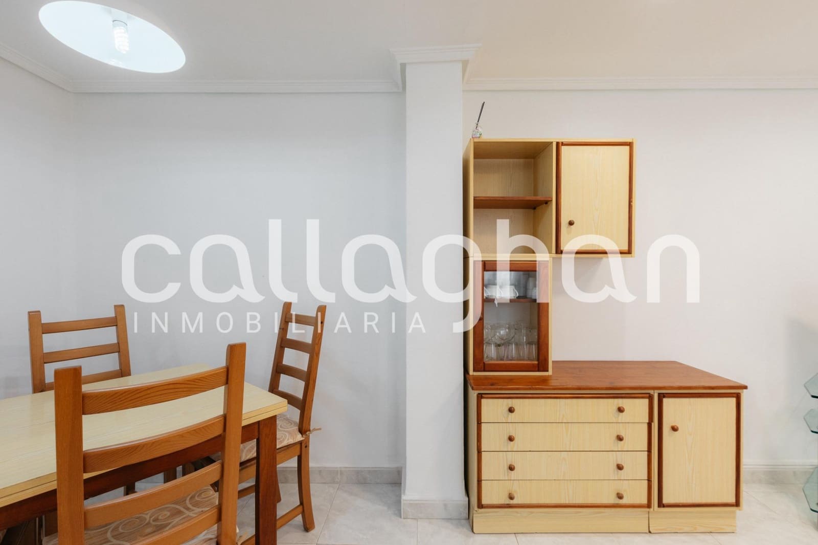 3 soveværelse Lejlighed til leje i Valencia by - € 1.050 (Ref: 9752260)