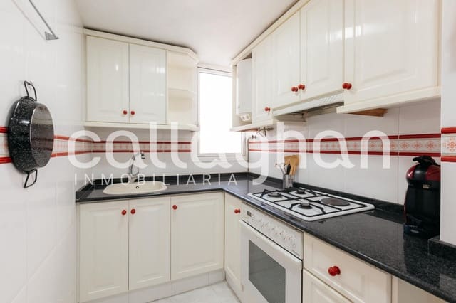 3 soveværelse Lejlighed til leje i Cabanyal-Canyamelar, Valencia by - € 1.050 (Ref: 9752260)