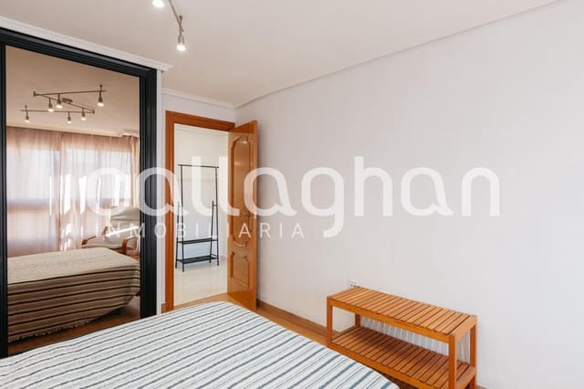 3 soveværelse Lejlighed til leje i Cabanyal-Canyamelar, Valencia by - € 1.050 (Ref: 9752260)