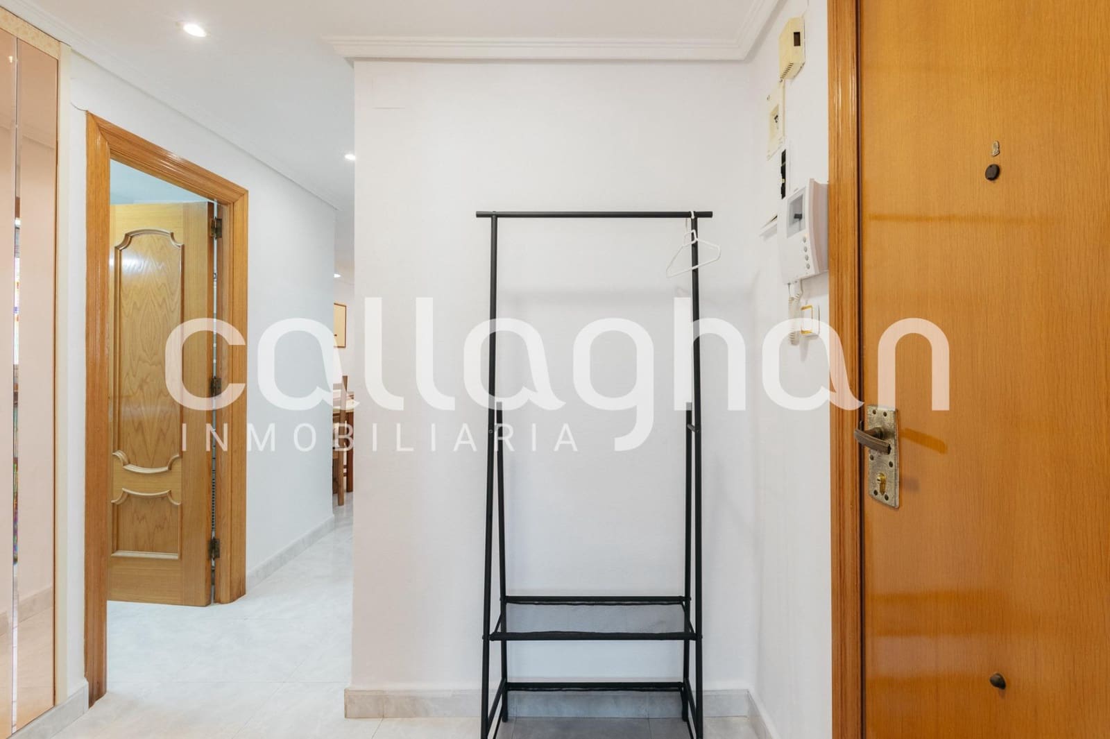 3 soveværelse Lejlighed til leje i Valencia by - € 1.050 (Ref: 9752260)