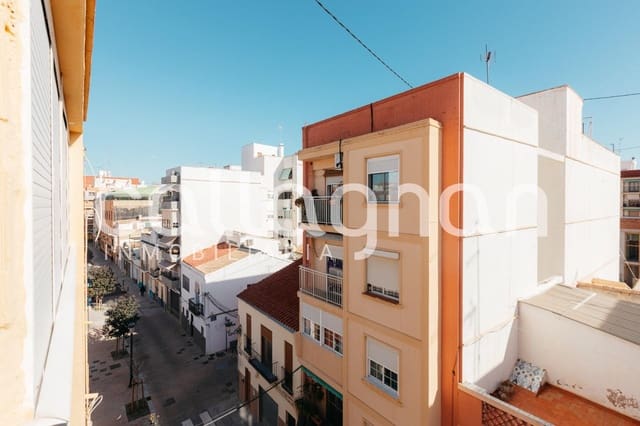3 soveværelse Lejlighed til leje i Cabanyal-Canyamelar, Valencia by - € 1.050 (Ref: 9752260)