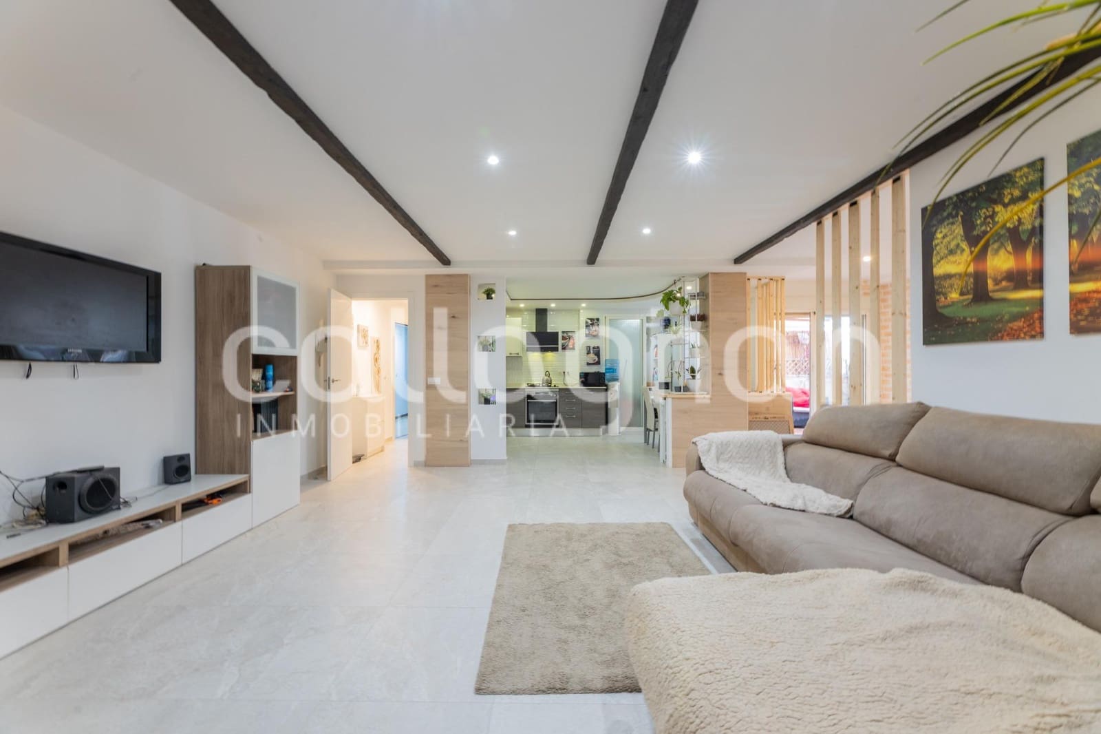 3 bedroom Flat for sale in Valencia city with garage - € 425,000 (Ref: 9773274)