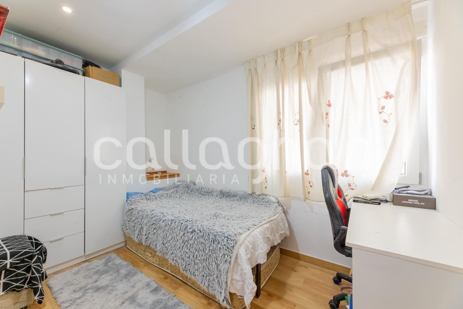3 bedroom Flat for sale in Valencia city with garage - € 425,000 (Ref: 9773274)