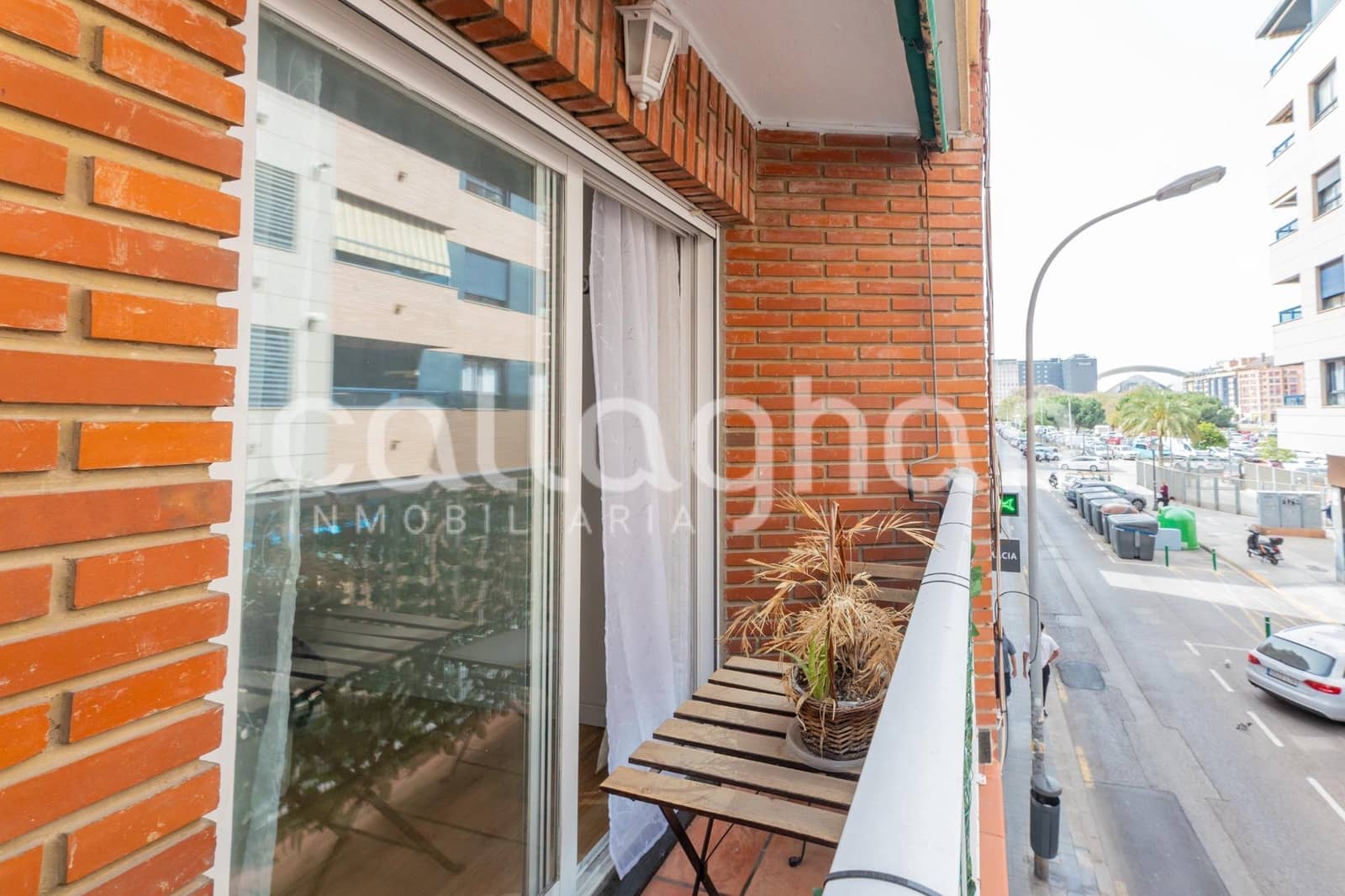 3 bedroom Flat for sale in Valencia city with garage - € 425,000 (Ref: 9773274)