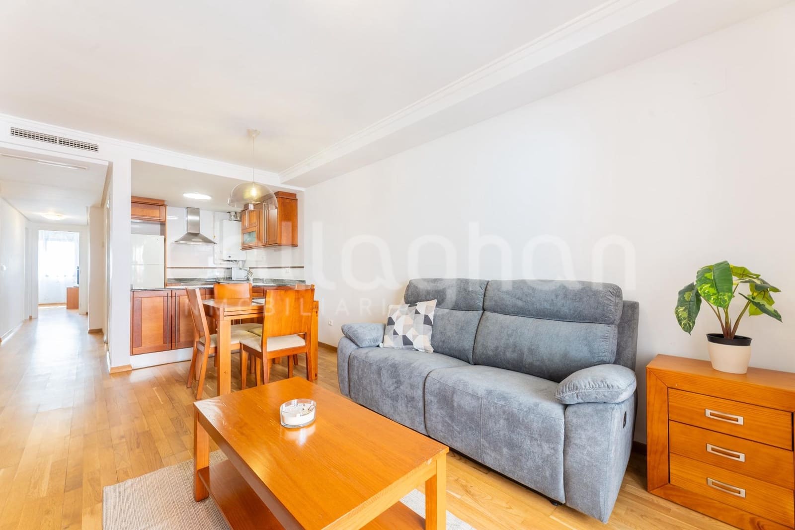 2 bedroom Flat for rent in Rocafort with garage - € 1,200 (Ref: 9773275)