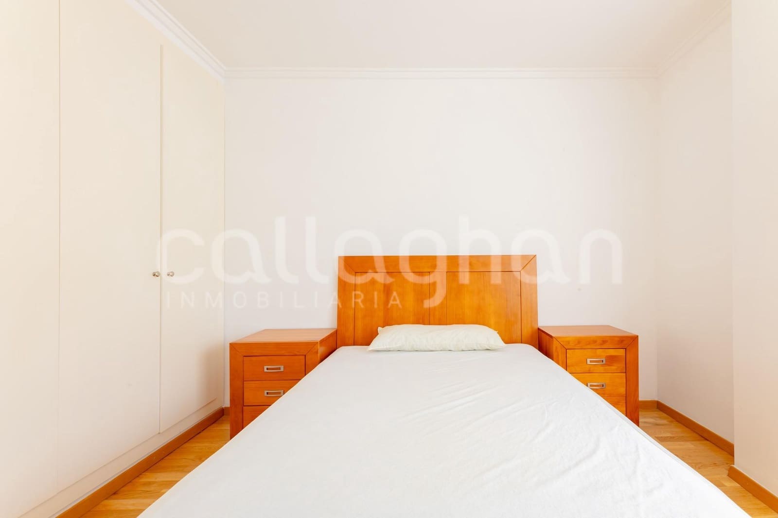 2 bedroom Flat for rent in Rocafort with garage - € 1,200 (Ref: 9773275)