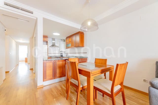 2 Zimmer Wohnung zu vermieten in Rocafort mit Garage - 1.200 € (Ref: 9773275)