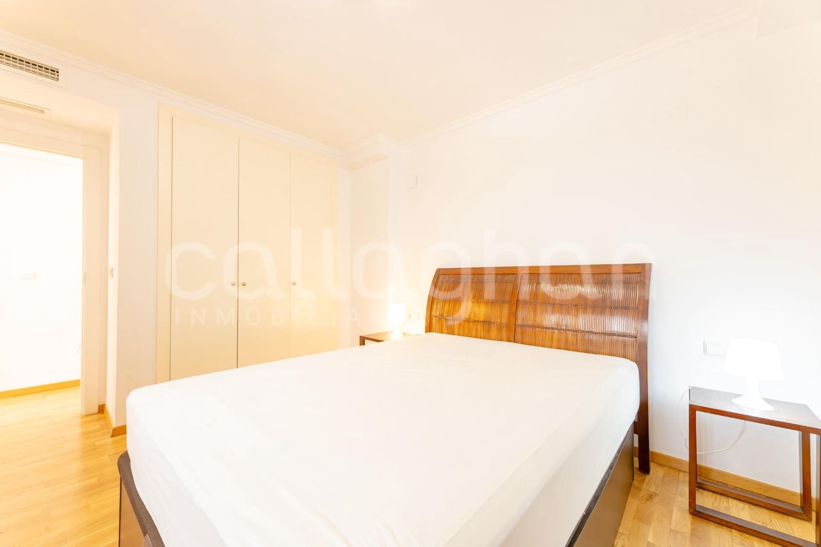 2 bedroom Flat for rent in Rocafort with garage - € 1,200 (Ref: 9773275)