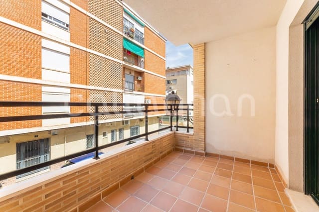 2 Zimmer Wohnung zu vermieten in Rocafort mit Garage - 1.200 € (Ref: 9773275)