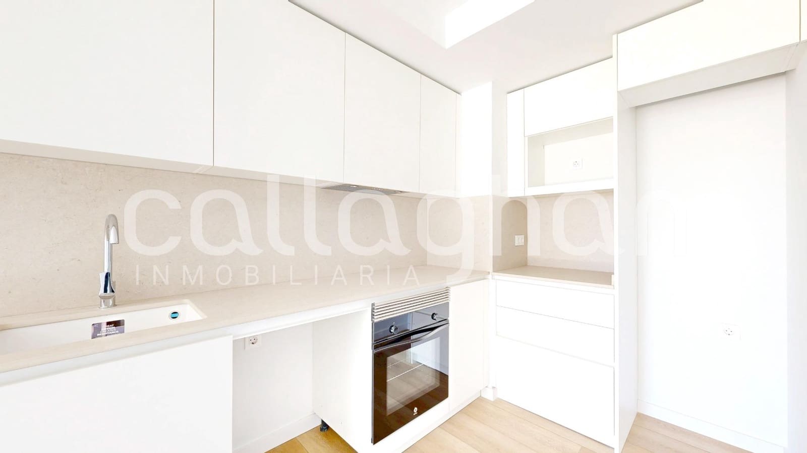 2 Zimmer Wohnung zu vermieten in Puig mit Pool - 1.400 € (Ref: 9778346)