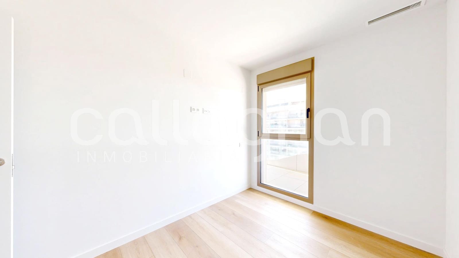 2 Zimmer Wohnung zu vermieten in Puig mit Pool - 1.400 € (Ref: 9778346)