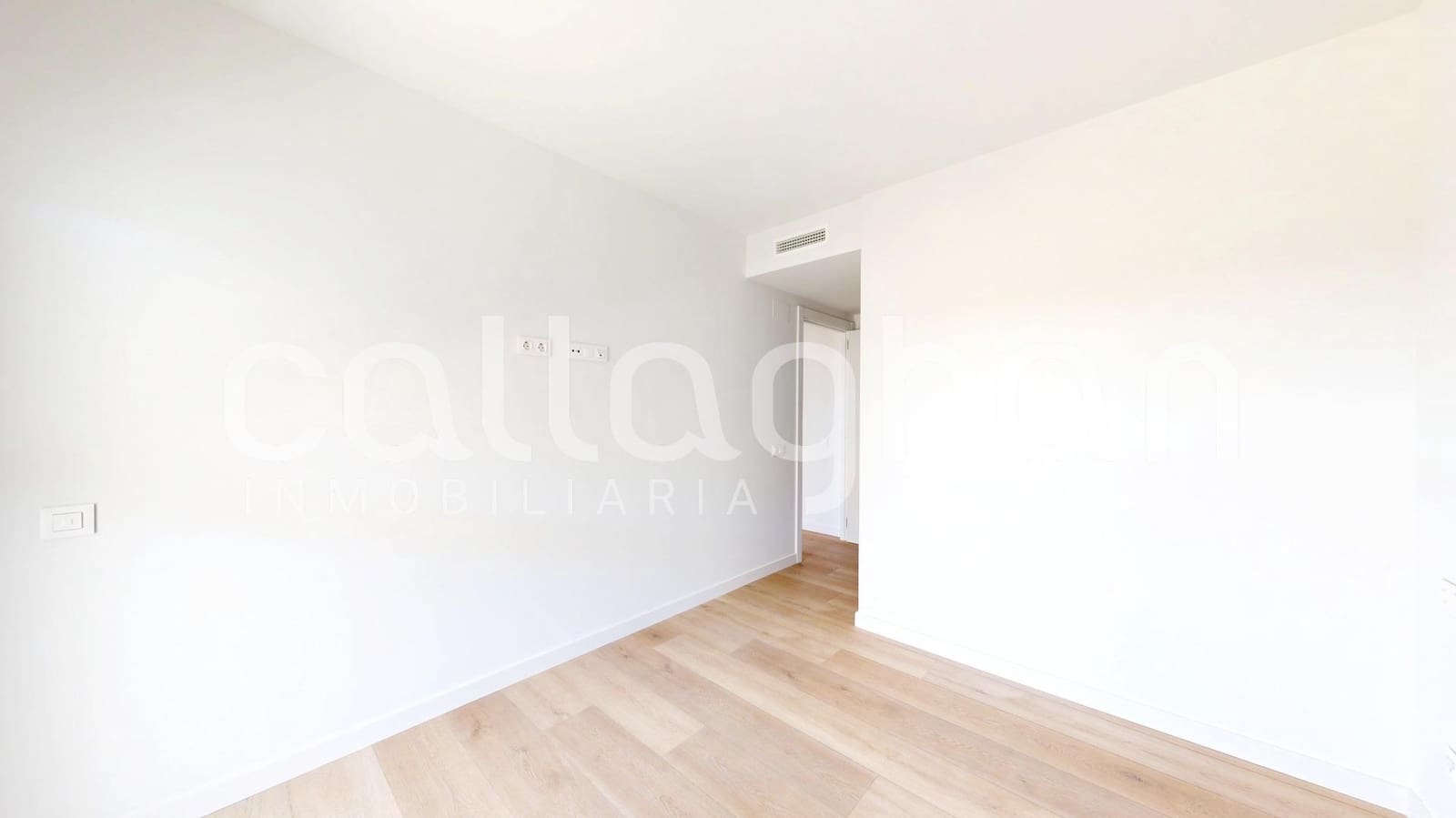 2 Zimmer Wohnung zu vermieten in Puig mit Pool - 1.400 € (Ref: 9778346)